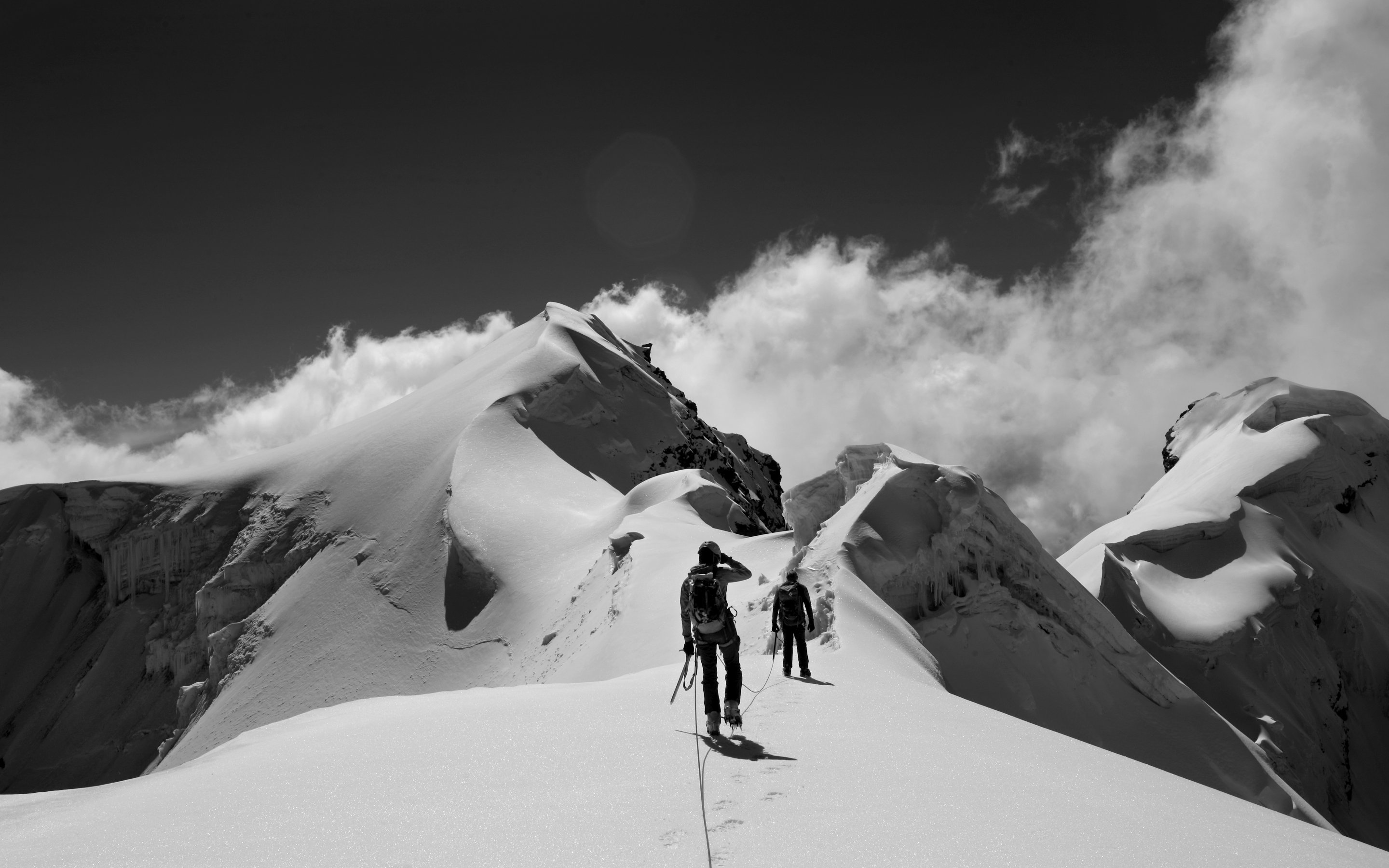 Mountain Pass - MacBook Pro Wallpaper
