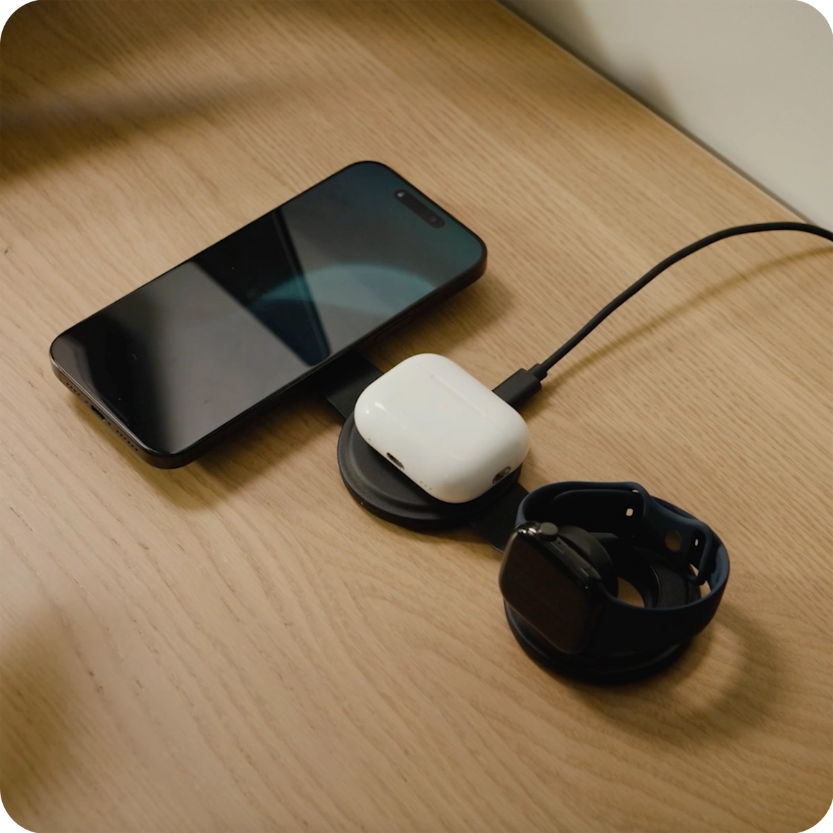 Satechi OntheGo 3-in-1 Qi2 wireless charger (15W) - black